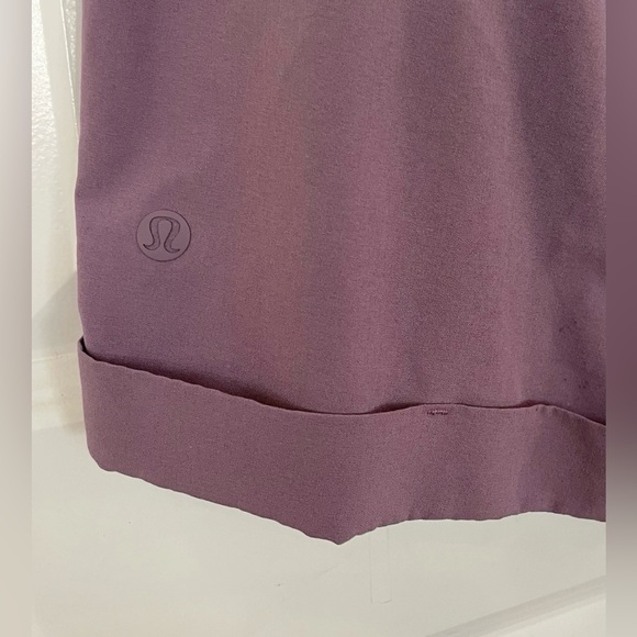 Size 10 - Lululemon Spring Break Away Women’s Shorts Smoked Mulberry 3" Stretch - Picture 3 of 6